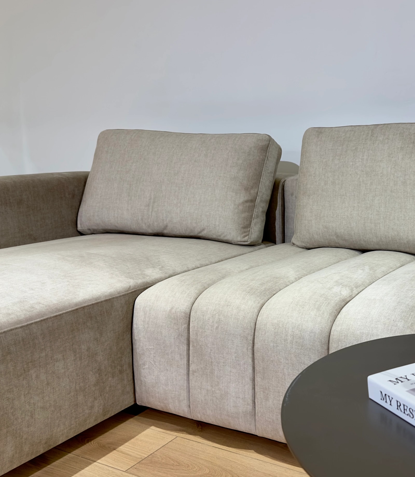 Arika Sofa